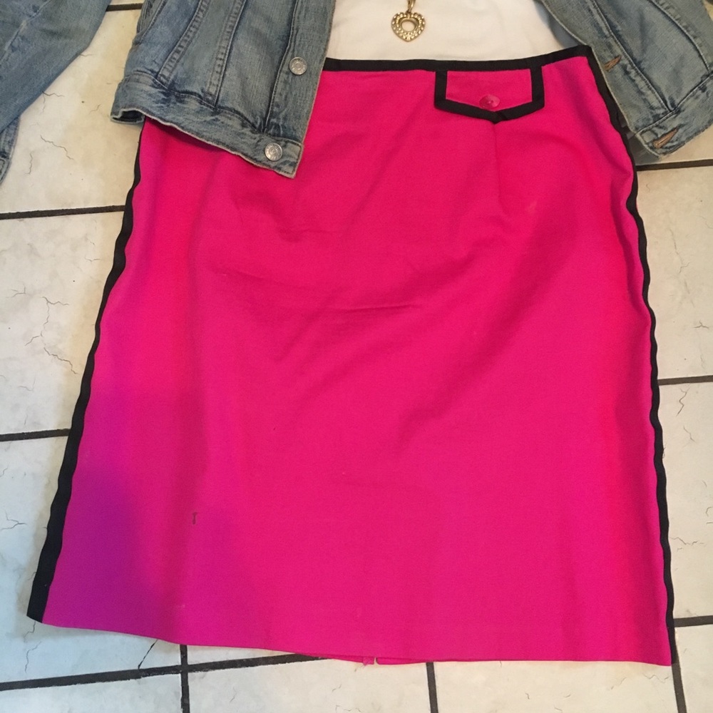 Stretchy skirt by Wildlife New York - Picture 2 of 4